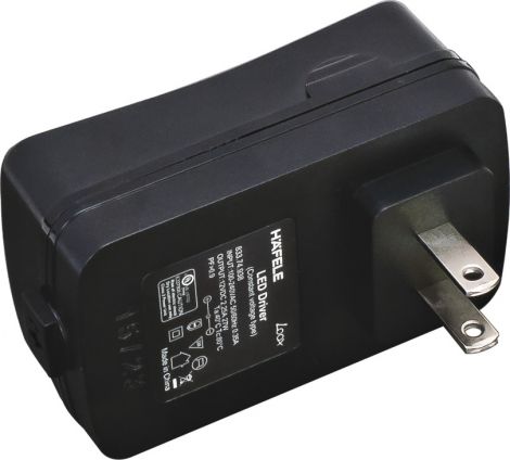 A (US) 2-pol. LED Netzt.12V/27W m.US-Stecker schw.